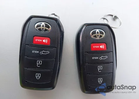 2025 Toyota Grand Highlander Hybrid Nightshade Edition z USA, uszkodzony, nr VIN 5TDACAB55SS064562